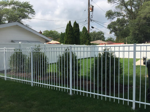 aluminum fence image